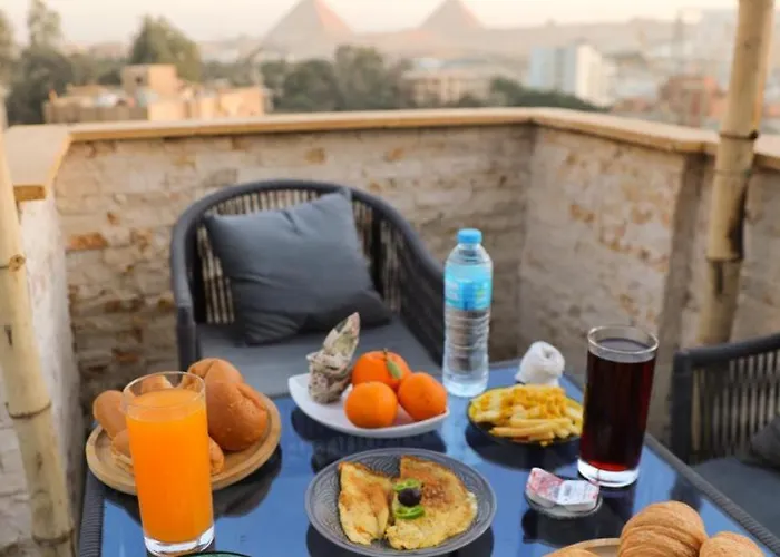 King Tout Hotel Pyramids View
