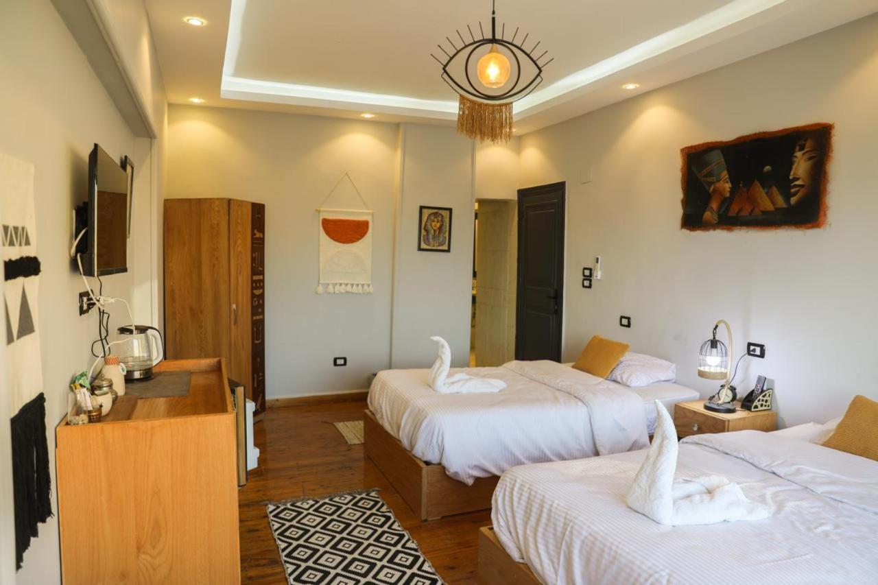 King Tout Pyramids View Hotel Cairo
