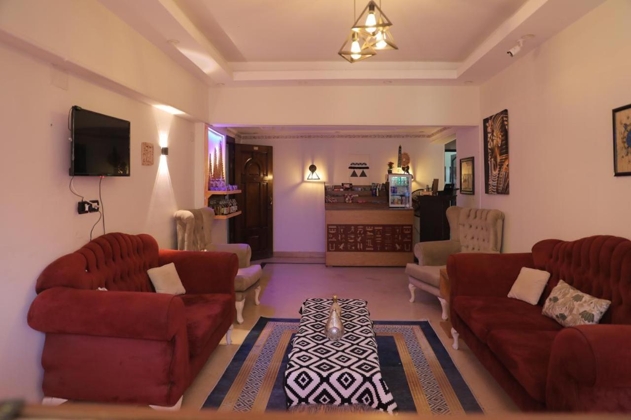 King Tout Pyramids View Hotel